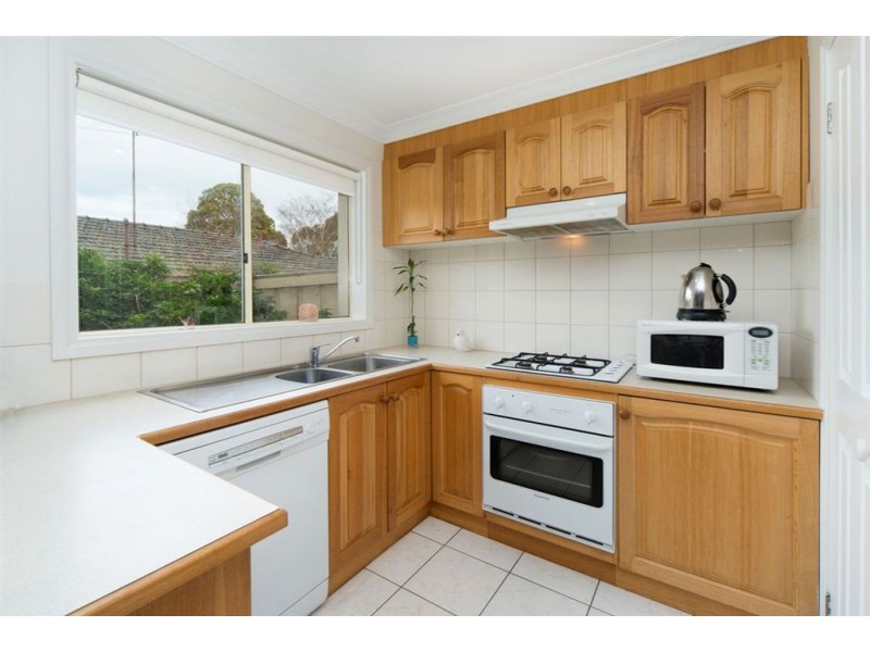 8 Orchard Grove, Frankston South VIC 3199