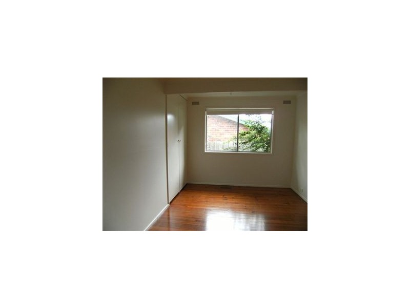 33 Karingal Drive, Frankston VIC 3199