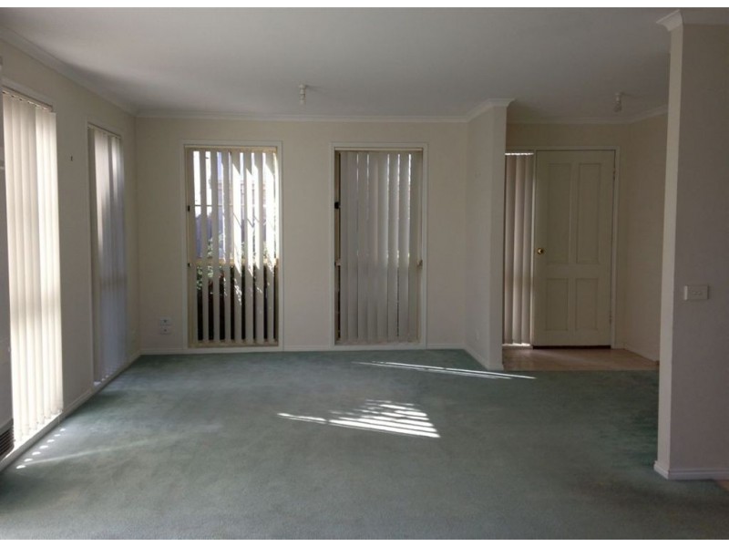 1/53 Guelph Street, Somerville VIC 3912