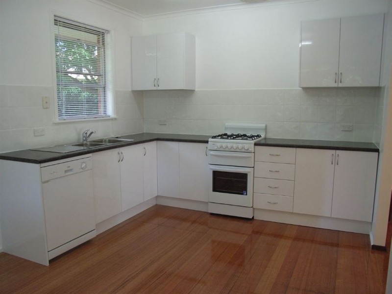 2 Poplar street, Frankston North VIC 3200