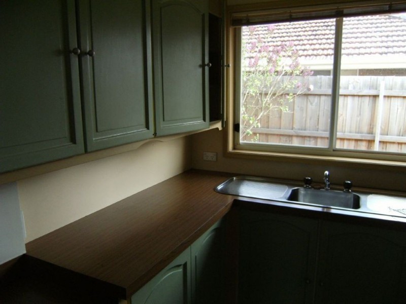 8/14 Hope Court, Frankston VIC 3199