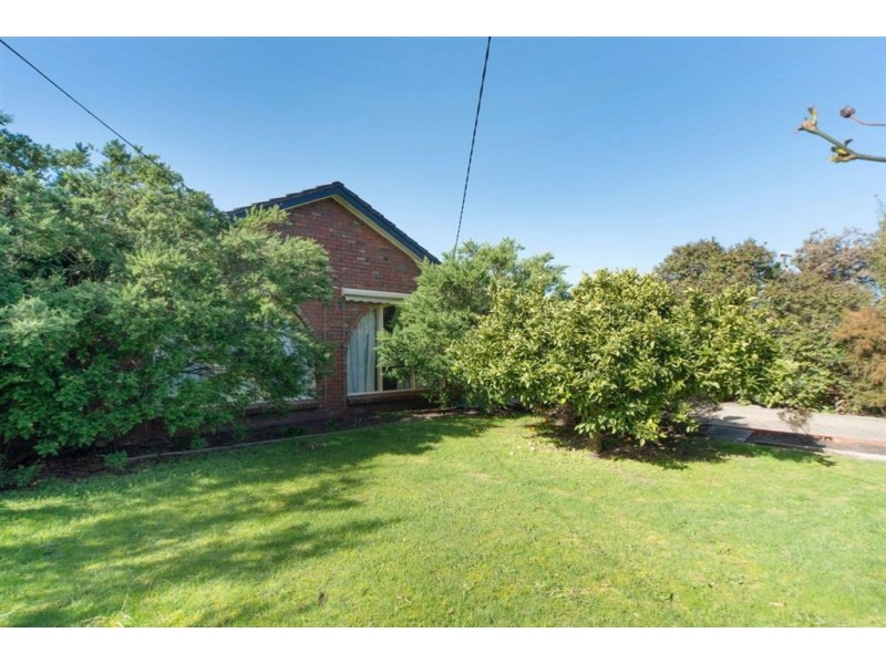 6 John Street, Langwarrin VIC 3910