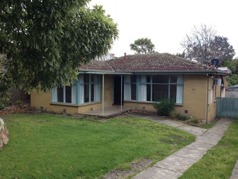 63 Summit Road, Frankston VIC 3199