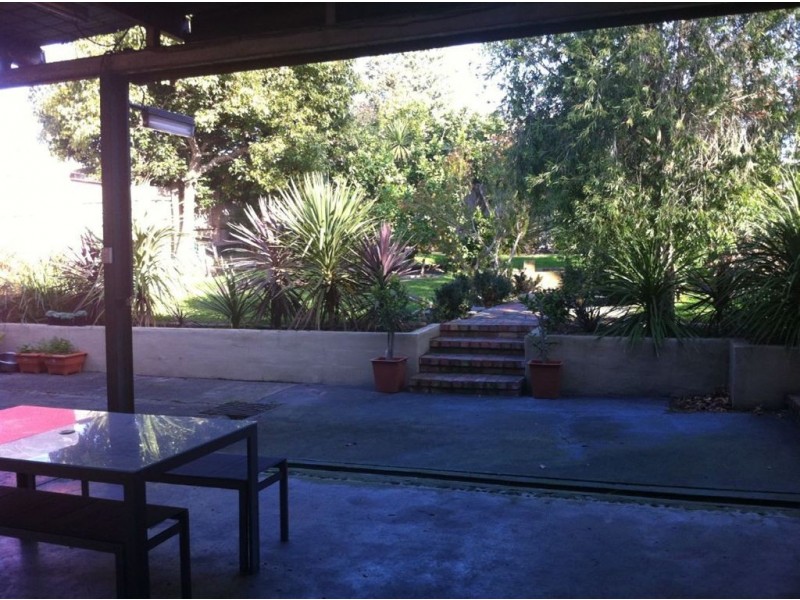 172 Beach Street, Frankston VIC 3199