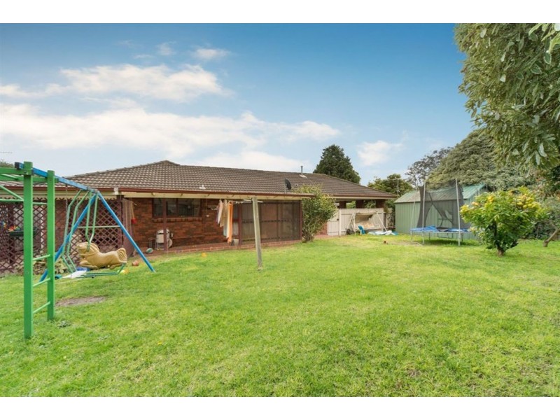 2 Glendenning Court, Frankston VIC 3199