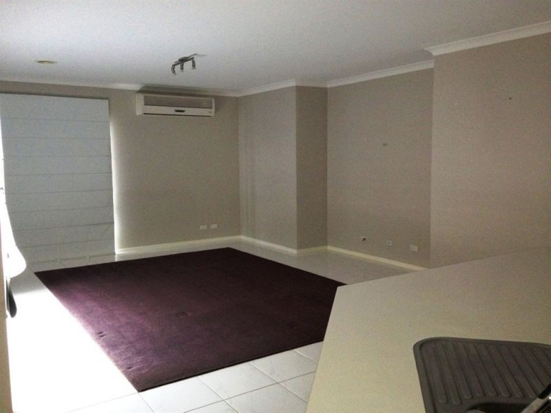 1 Manna Gum Drive, Pakenham VIC 3810