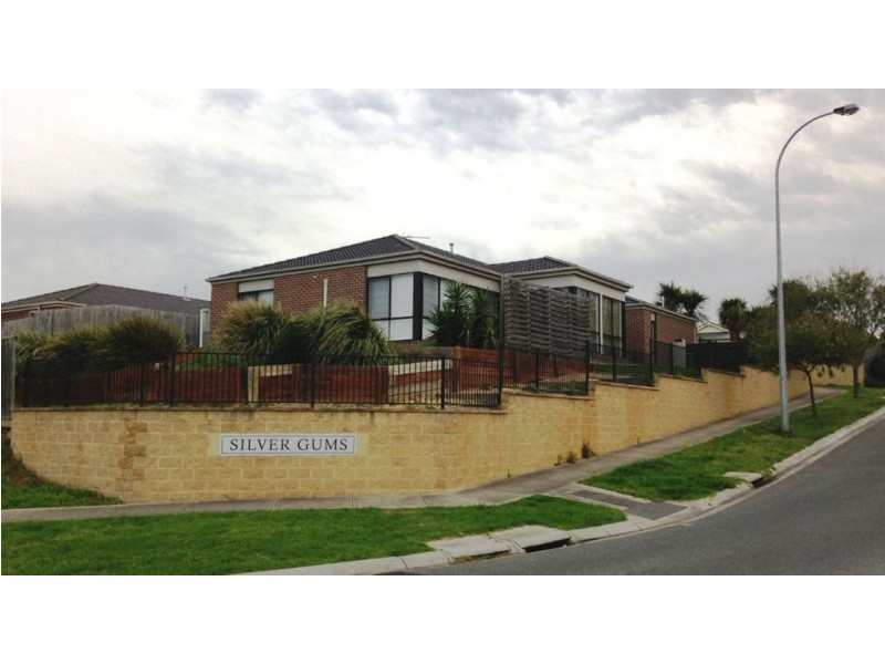 1 Manna Gum Drive, Pakenham VIC 3810