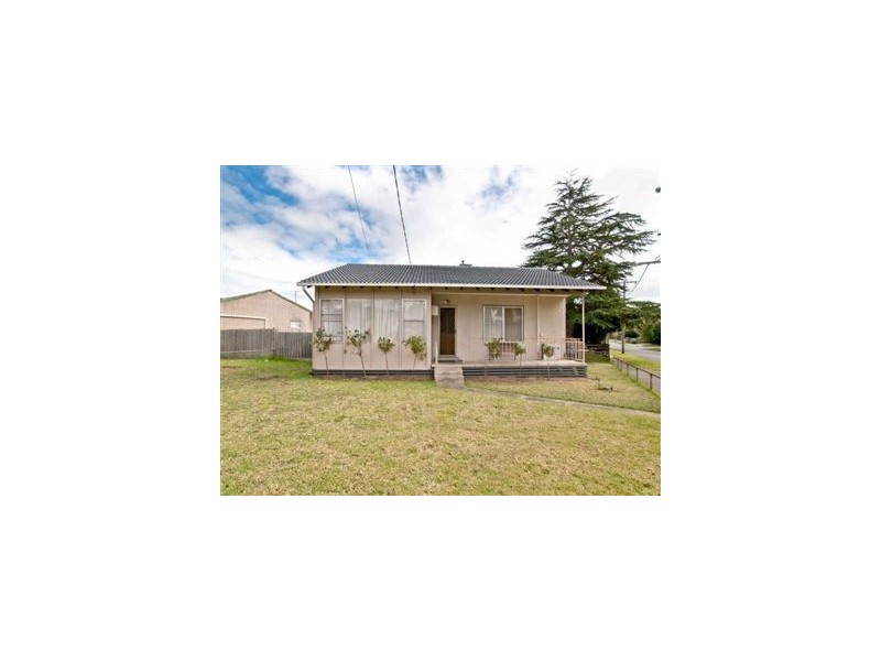 18 Lindsay Street, Frankston North VIC 3200
