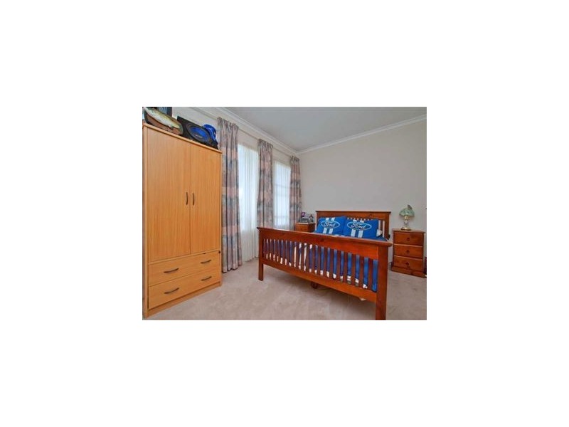 18 Lindsay Street, Frankston North VIC 3200