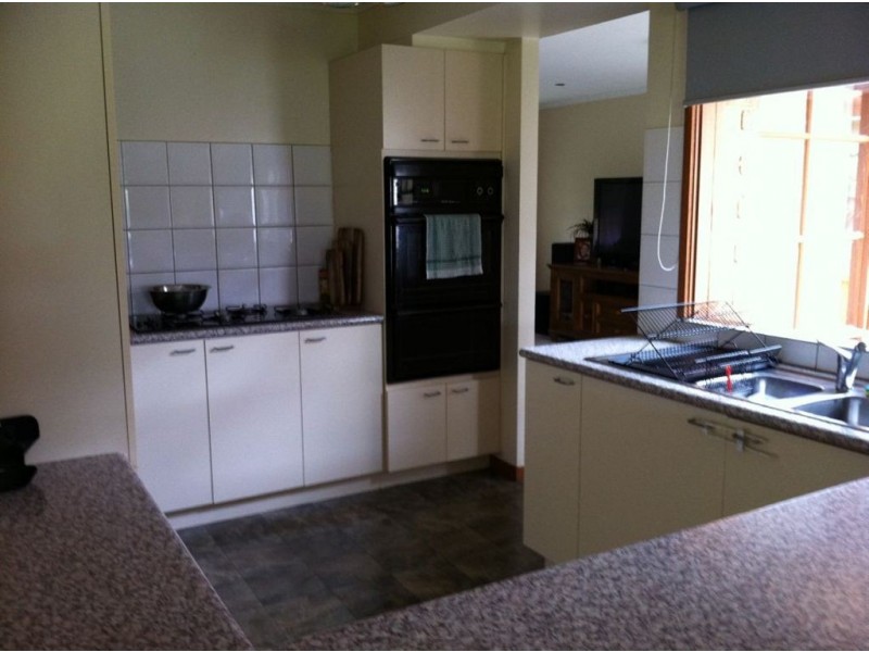 99 Aquarius Drive, Frankston VIC 3199