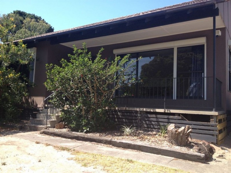 40 Hickory Crescent, Frankston North VIC 3200