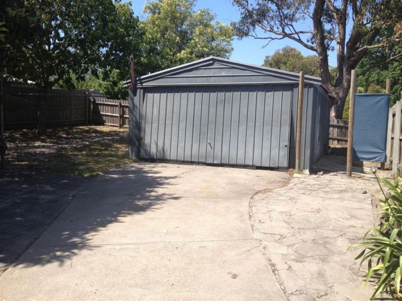 40 Hickory Crescent, Frankston North VIC 3200