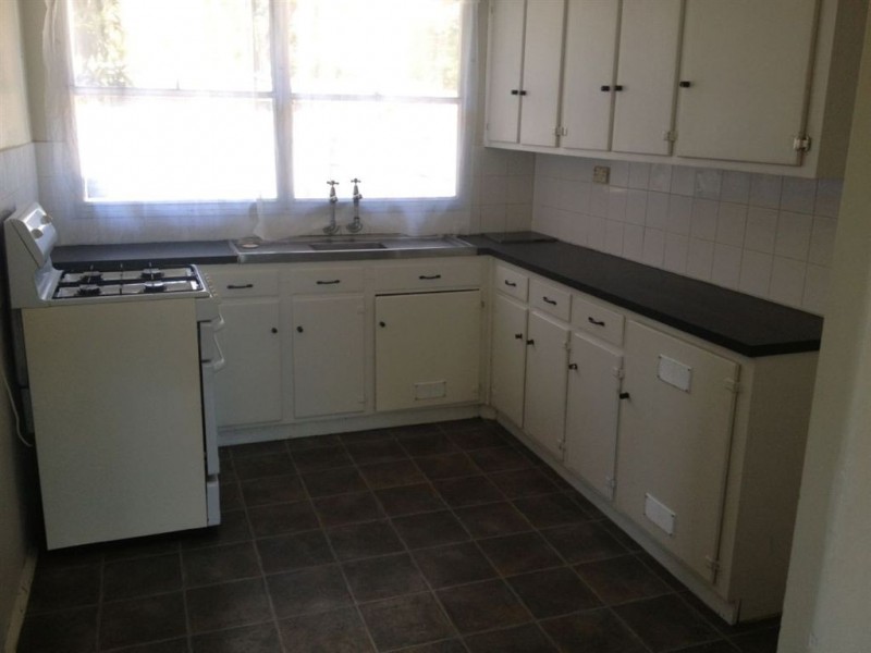 40 Hickory Crescent, Frankston North VIC 3200