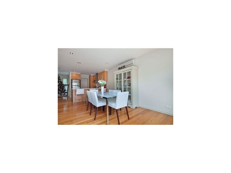 2/30 Yuille Street, Frankston VIC 3199