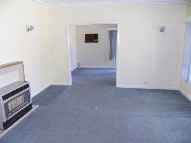 6 Cricklewood Avenue, Frankston VIC 3199