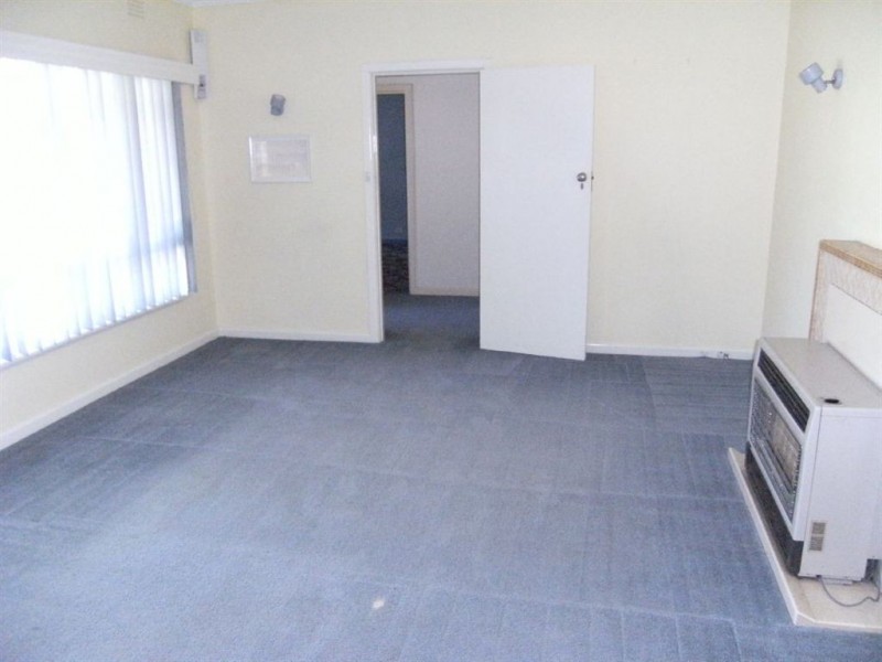 6 Cricklewood Avenue, Frankston VIC 3199