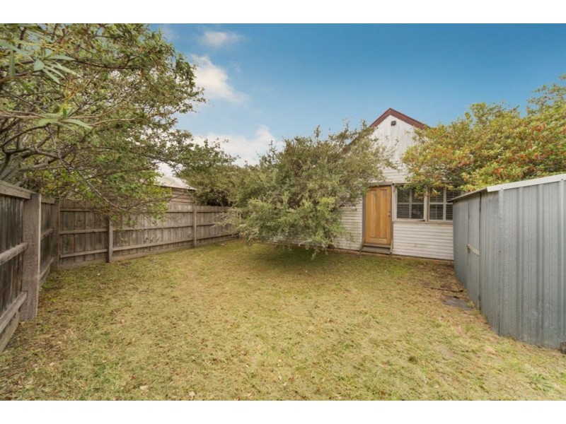 402 Station Street, Bonbeach VIC 3196