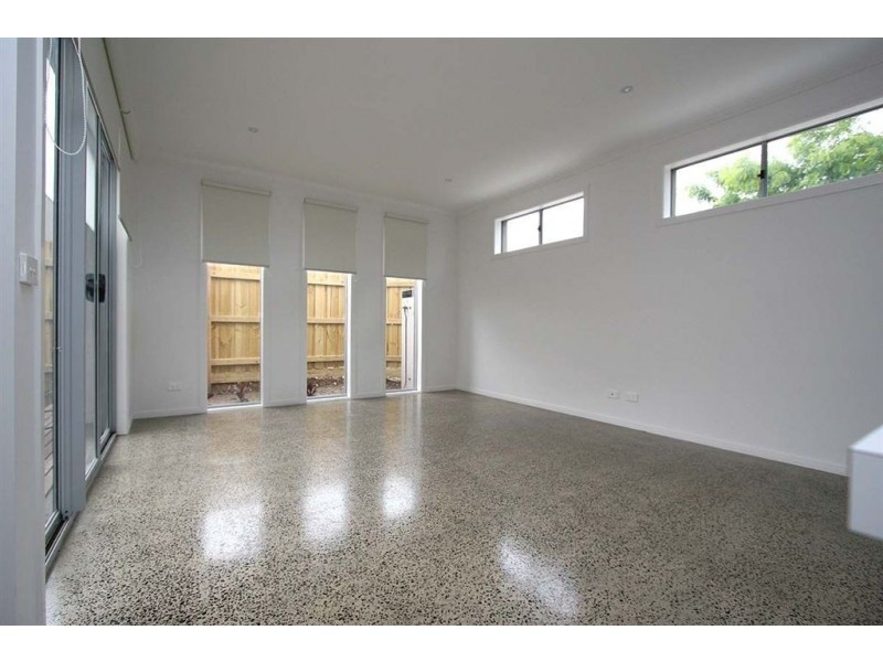 2 Olive Grove, Frankston VIC 3199