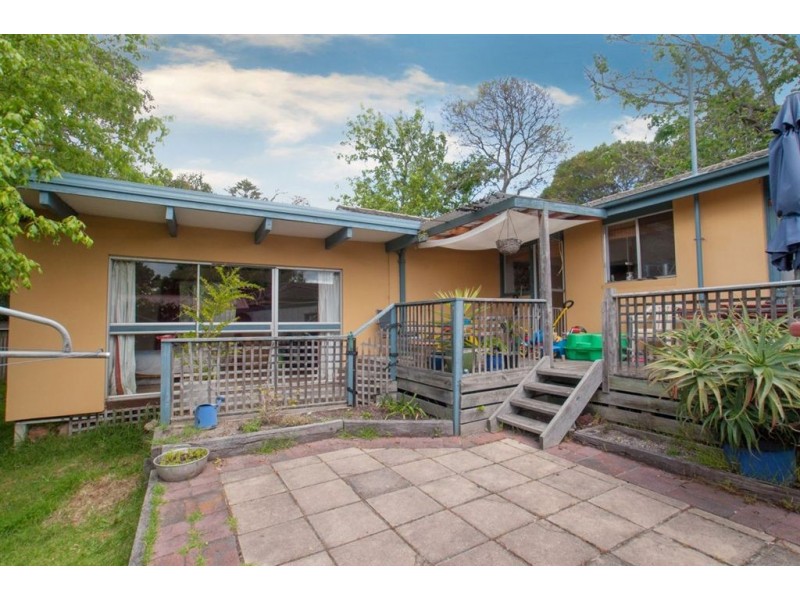 13 Berberis Crescent, Frankston VIC 3199