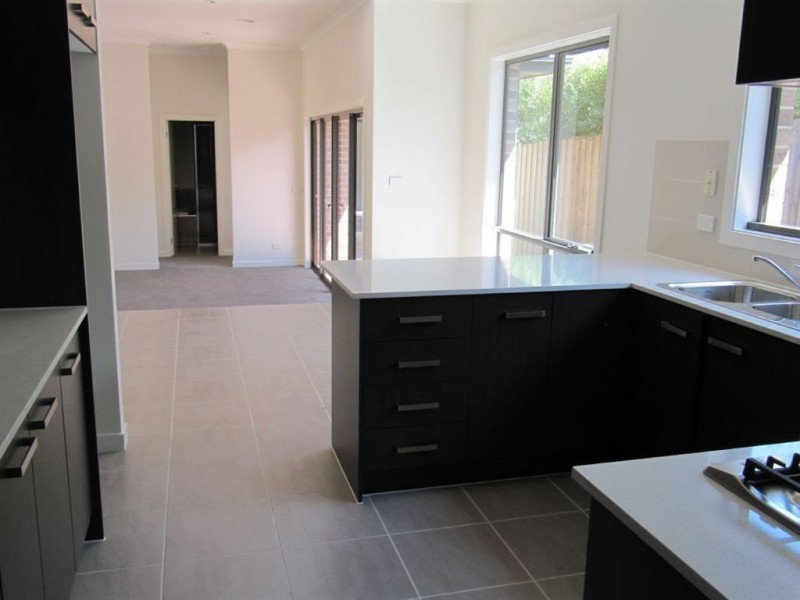 2/20 Screen Street, Frankston VIC 3199