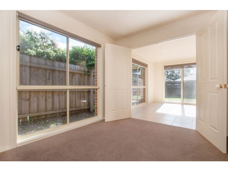 2/3 Alfred Street, Somerville VIC 3912