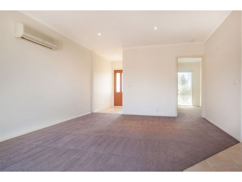 2/100 The Crescent, Tyabb VIC 3913