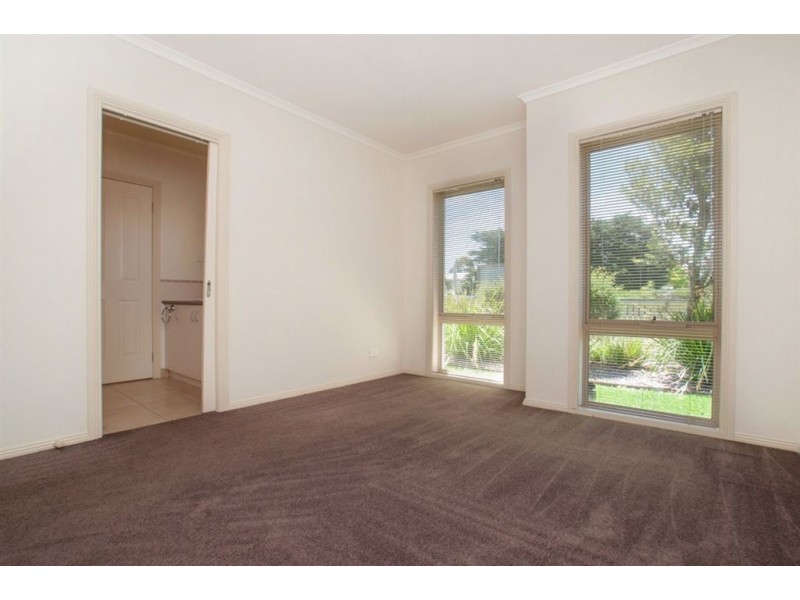 2/100 The Crescent, Tyabb VIC 3913