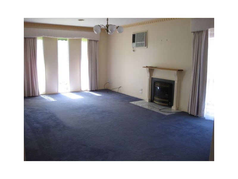 144 McMahons Road, Frankston VIC 3199