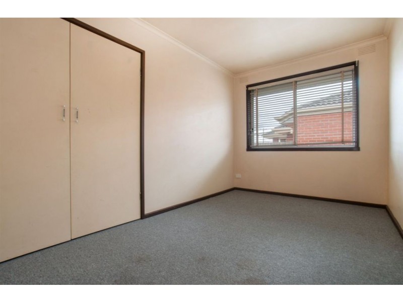 2/11 Bradshaw Street, Frankston VIC 3199