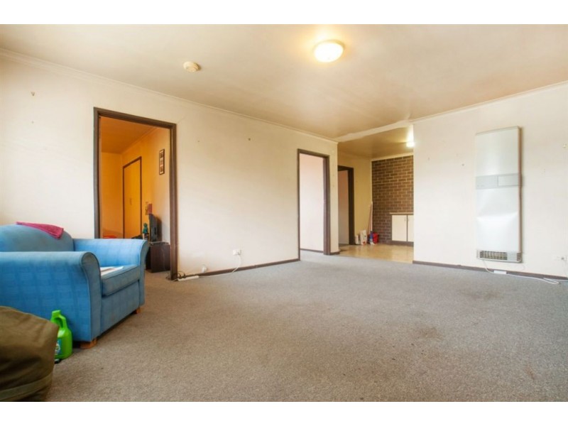 2/11 Bradshaw Street, Frankston VIC 3199