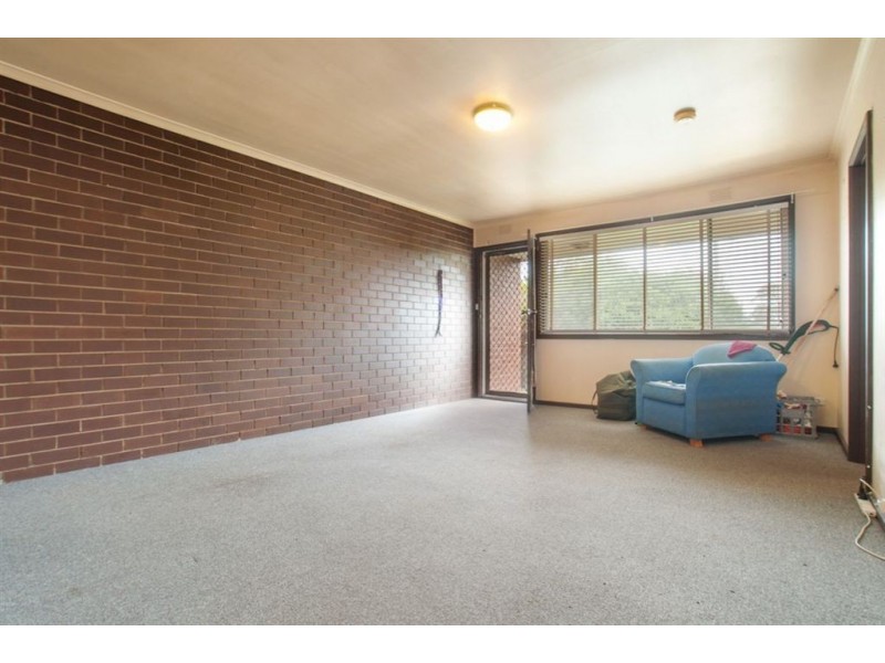 2/11 Bradshaw Street, Frankston VIC 3199