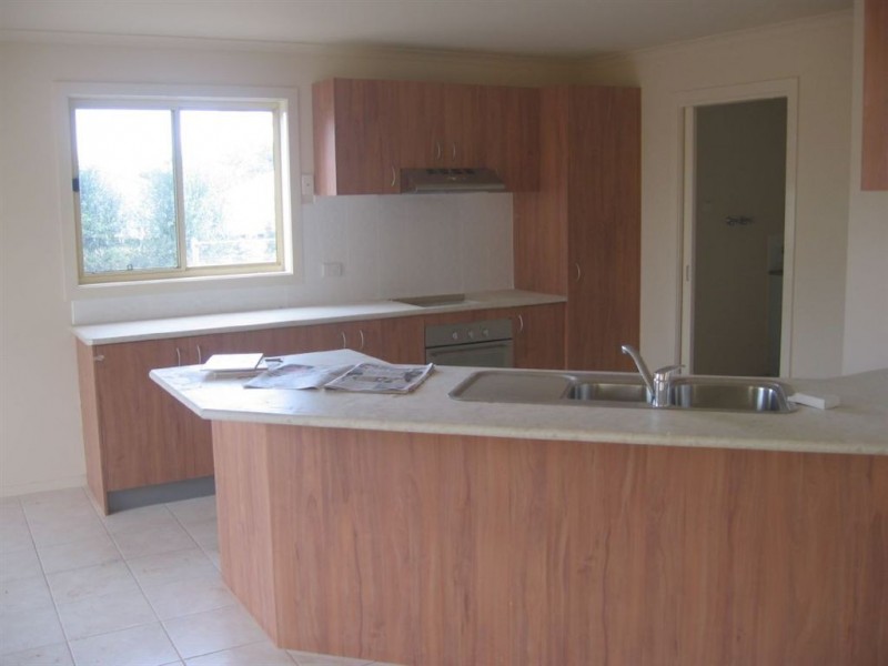 2 Sun Court, Mount Martha VIC 3934