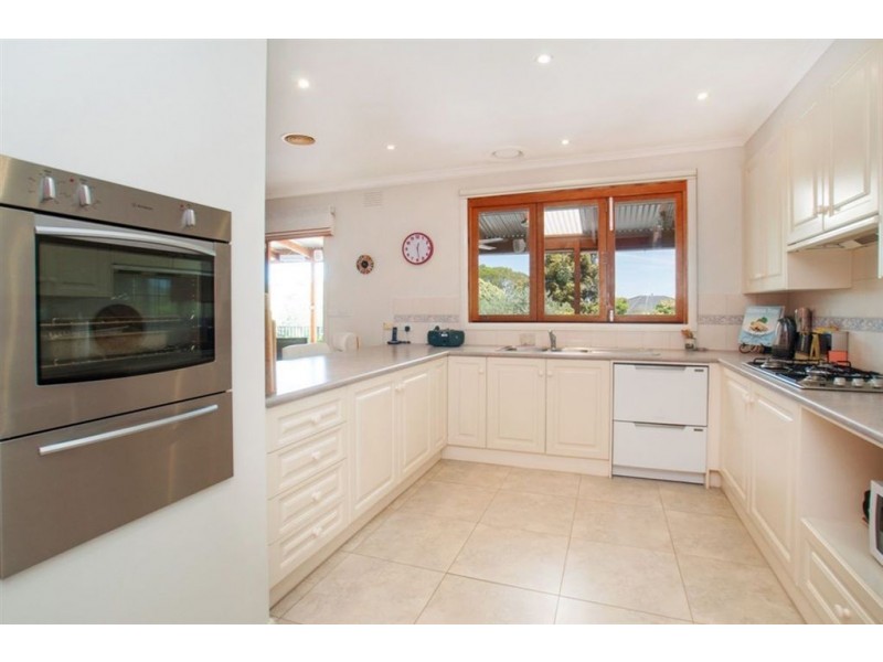 5 Kim Close, Frankston South VIC 3199