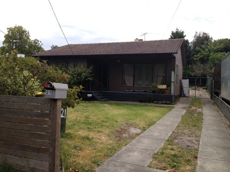 21 Mahongany Avenue, Frankston North VIC 3200