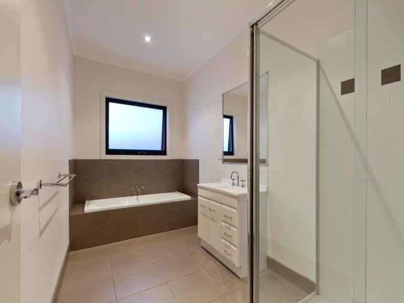 2/36 Genista Street, Frankston South VIC 3199