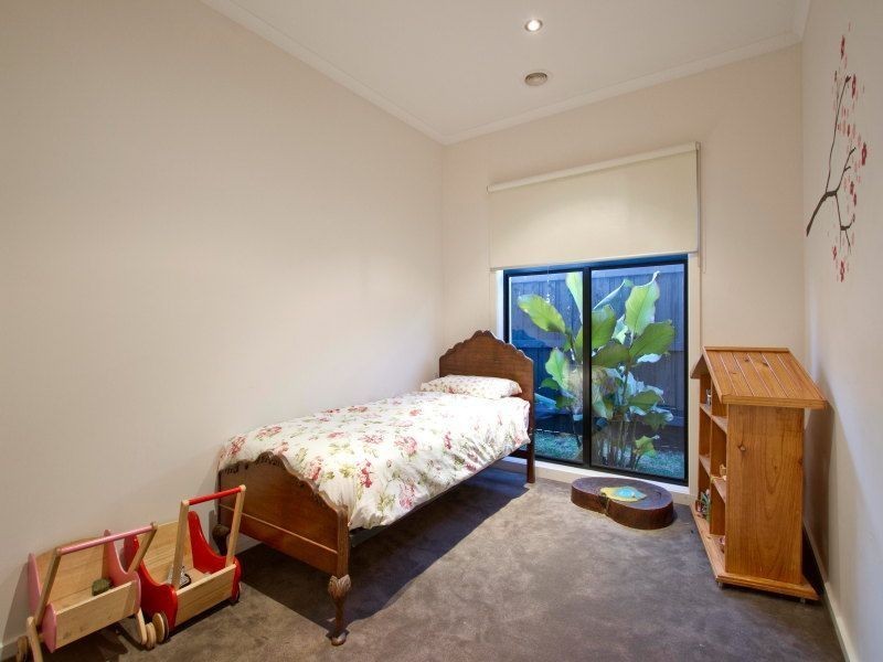 2/36 Genista Street, Frankston South VIC 3199