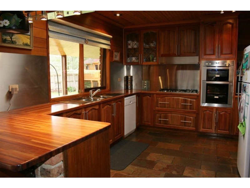 23 Woodside Avenue, Frankston South VIC 3199