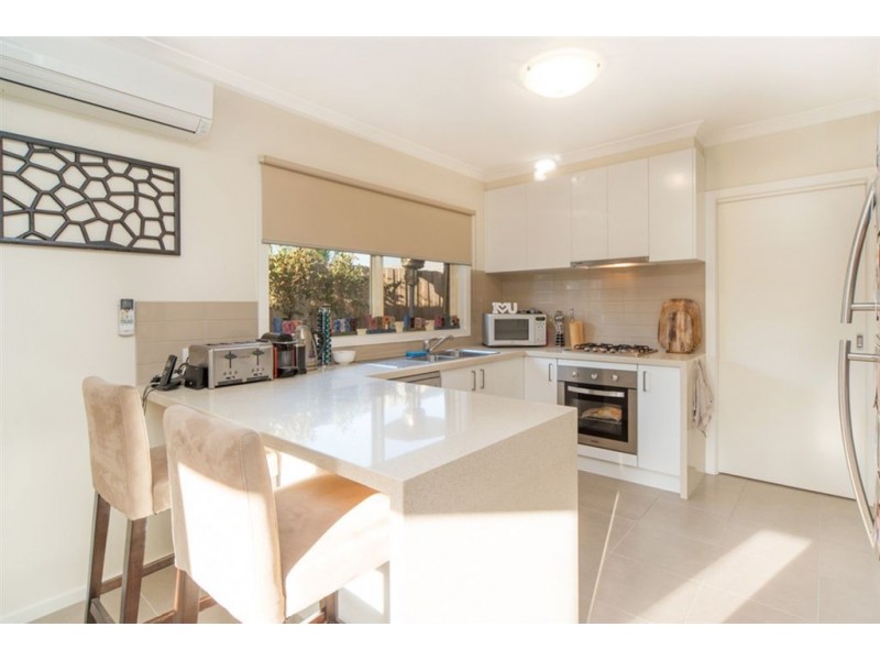 56b Rosslyn Avenue, Seaford VIC 3198