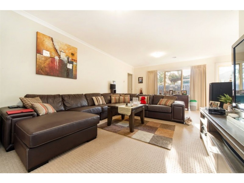 56b Rosslyn Avenue, Seaford VIC 3198