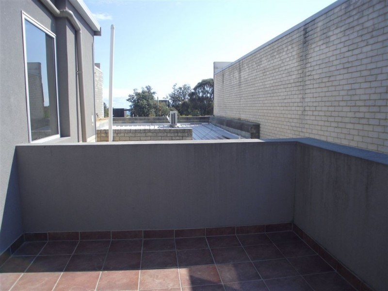 2/125-126 Nepean Highway, Seaford VIC 3198