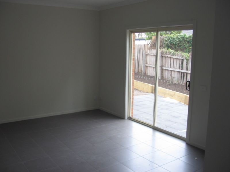 8a Karri Court, Frankston North VIC 3200