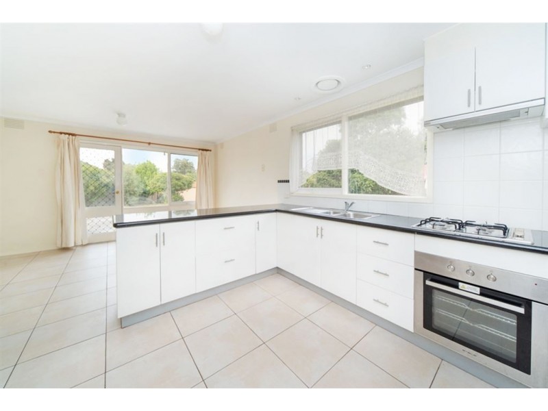 6 Lancaster Court, Somerville VIC 3912