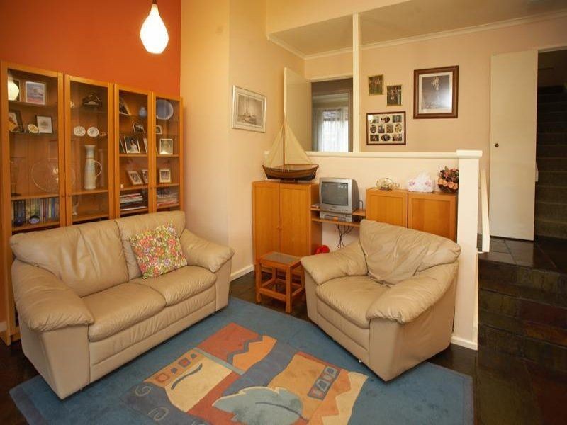 6 Plover Court, Frankston VIC 3199