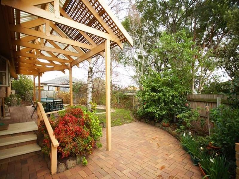 6 Plover Court, Frankston VIC 3199