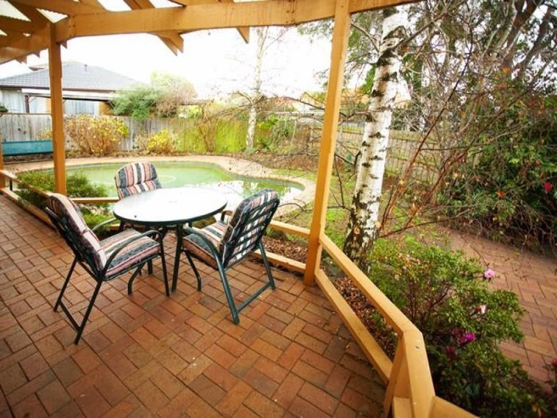 6 Plover Court, Frankston VIC 3199