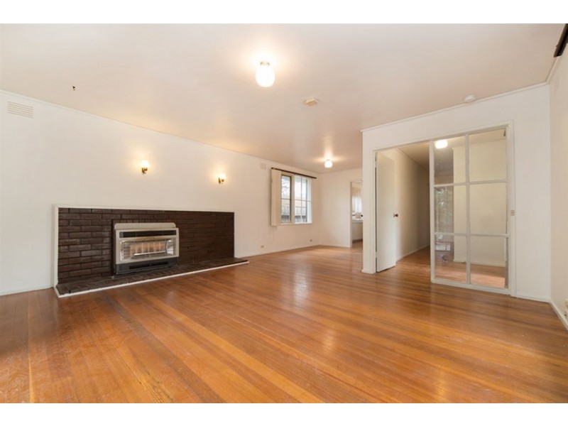 104 Rosslyn Avenue, Seaford VIC 3198