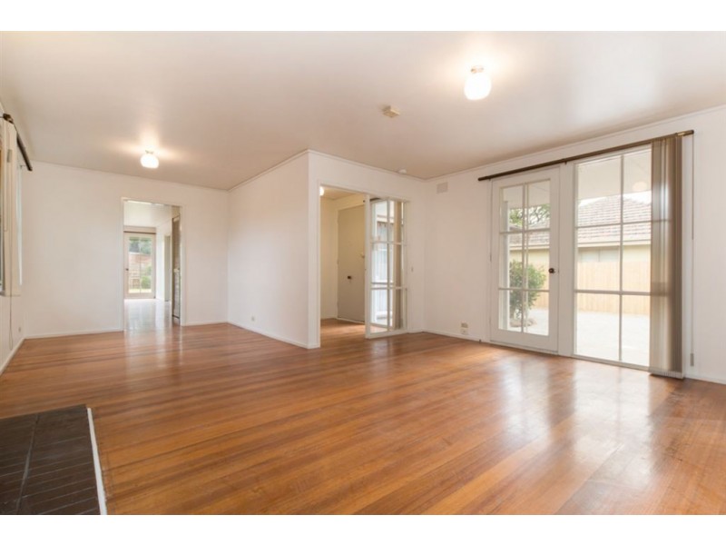 104 Rosslyn Avenue, Seaford VIC 3198