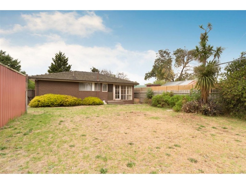 104 Rosslyn Avenue, Seaford VIC 3198