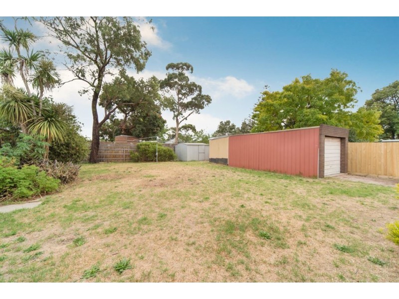 104 Rosslyn Avenue, Seaford VIC 3198