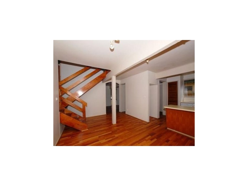 33 Grimwade Crescent, Frankston VIC 3199